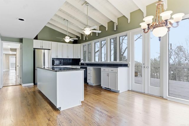 9 Timberlake Drive, Little Rock, AR 72202