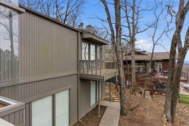 9 Timberlake Drive, Little Rock, AR 72202