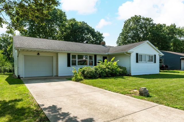 892 Lincoln Drive, Circleville, OH 43113