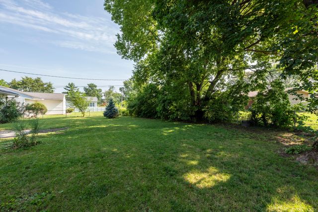 892 Lincoln Drive, Circleville, OH 43113