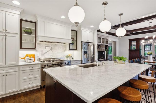 843 Monroe NE Drive, Atlanta, GA 30308