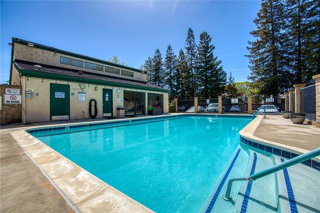 10 Royale Avenue 13A-2, Lakeport, CA 95453