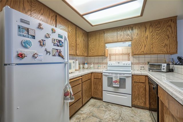 10 Royale Avenue 13A-2, Lakeport, CA 95453