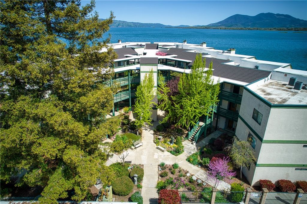10 Royale Avenue 13A-2, Lakeport, CA 95453
