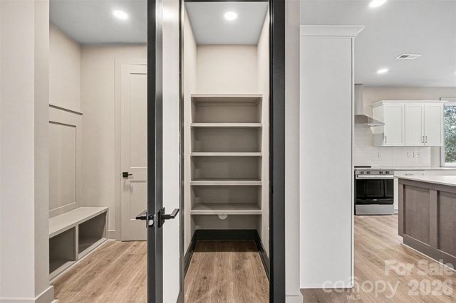 2418 Crestview Drive, Charlotte, NC 28216