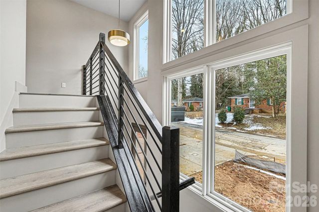 2418 Crestview Drive, Charlotte, NC 28216