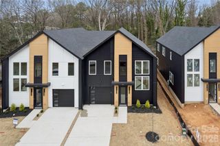 2418 Crestview Drive, Charlotte, NC 28216