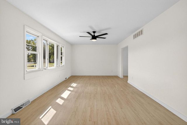 55 STOCKINGTON RD, Woodstown, NJ 08098