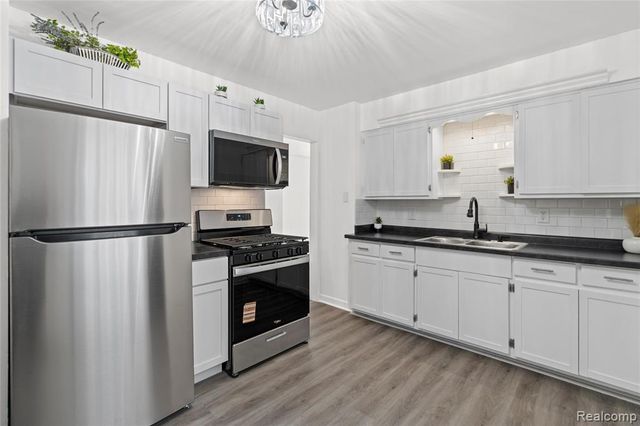 506 W Marengo Avenue, Flint, MI 48505