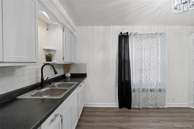 506 W Marengo Avenue, Flint, MI 48505