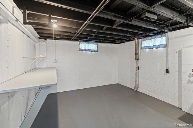 506 W Marengo Avenue, Flint, MI 48505