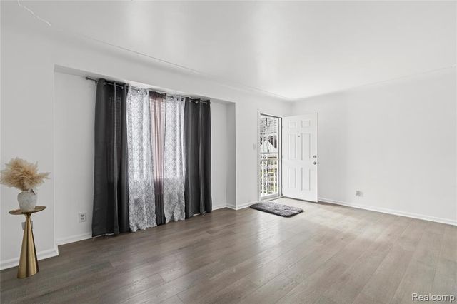 506 W Marengo Avenue, Flint, MI 48505