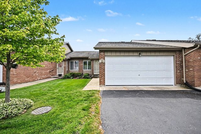 53 Village Woods Drive, Crete, IL 60417