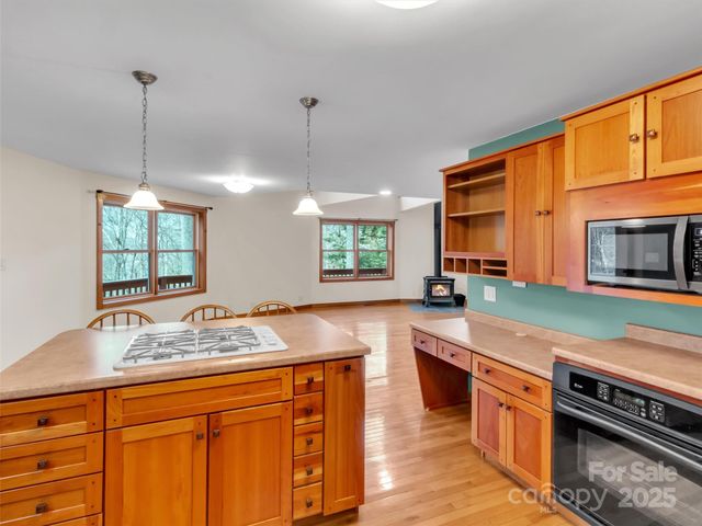 640 Timberline Drive, Maggie Valley, NC 28751