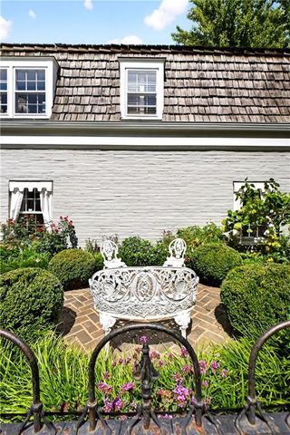 2835 Verona Road, Mission Hills, KS 66208