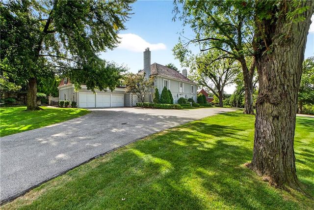 2835 Verona Road, Mission Hills, KS 66208