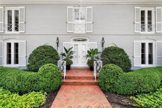 2835 Verona Road, Mission Hills, KS 66208