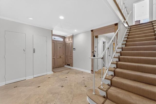 2835 Verona Road, Mission Hills, KS 66208