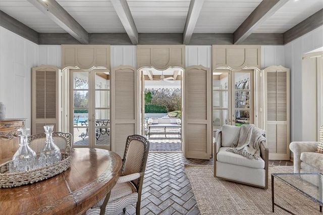 2835 Verona Road, Mission Hills, KS 66208