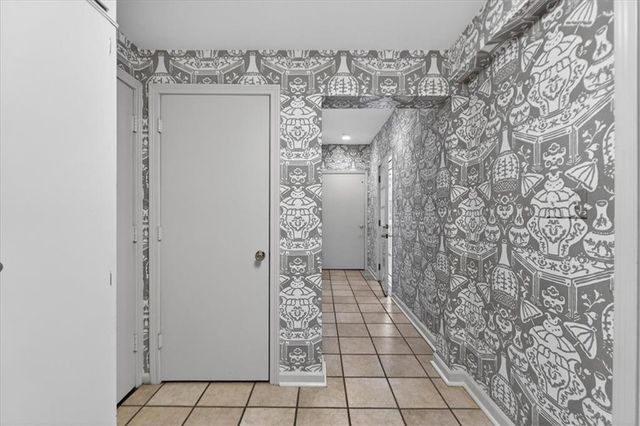 2835 Verona Road, Mission Hills, KS 66208