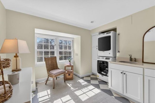 2835 Verona Road, Mission Hills, KS 66208