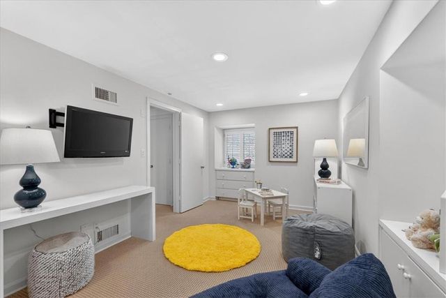 2835 Verona Road, Mission Hills, KS 66208