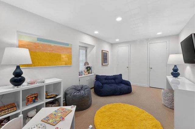 2835 Verona Road, Mission Hills, KS 66208