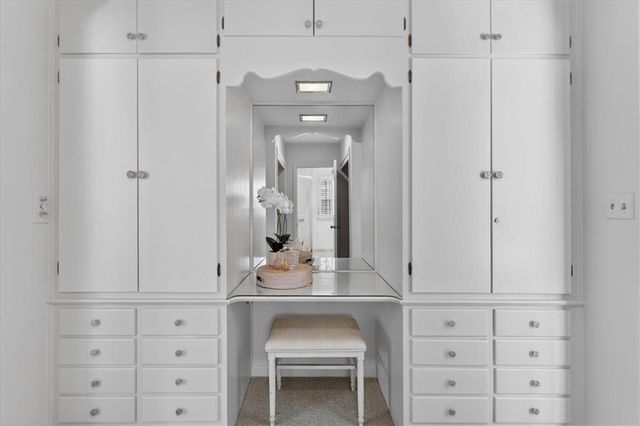 2835 Verona Road, Mission Hills, KS 66208