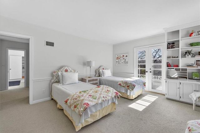 2835 Verona Road, Mission Hills, KS 66208