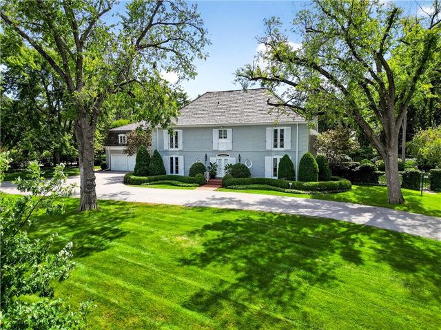 2835 Verona Road, Mission Hills, KS 66208