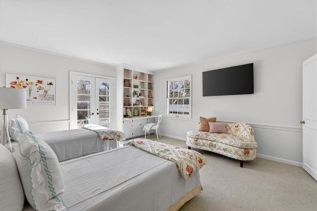 2835 Verona Road, Mission Hills, KS 66208