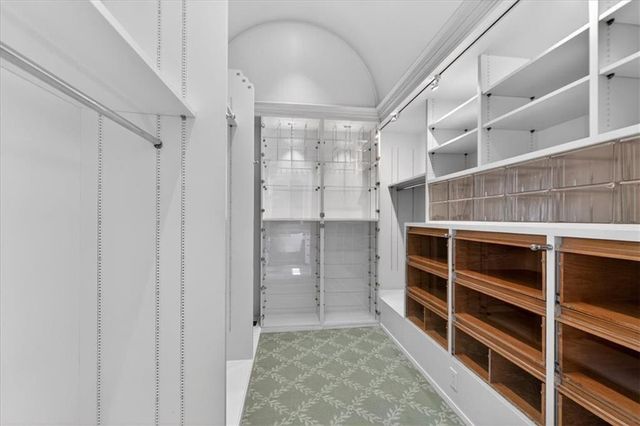 2835 Verona Road, Mission Hills, KS 66208