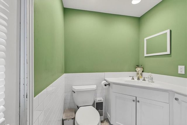 2835 Verona Road, Mission Hills, KS 66208