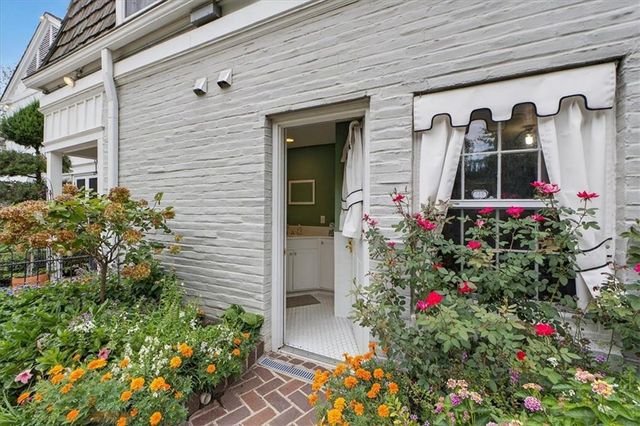 2835 Verona Road, Mission Hills, KS 66208