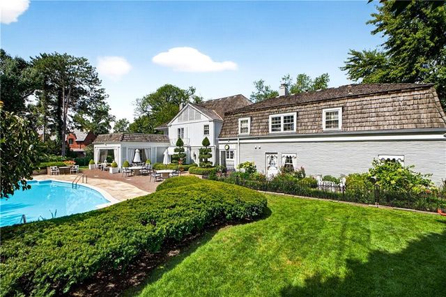 2835 Verona Road, Mission Hills, KS 66208