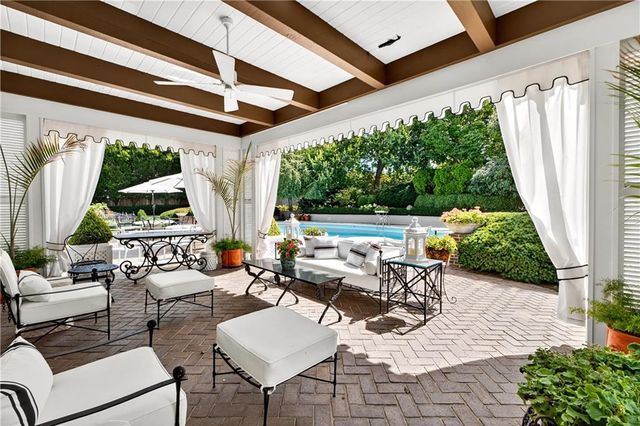 2835 Verona Road, Mission Hills, KS 66208