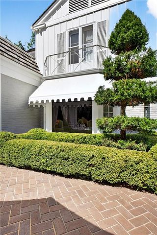 2835 Verona Road, Mission Hills, KS 66208