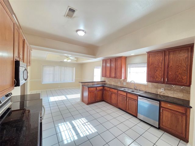2308 Welch Place, Mansfield, TX 76063