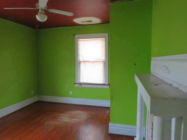 810 Howard St, Monongahela City, PA 15063