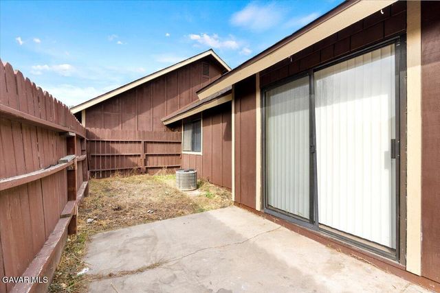 2 Village Lane, Tehachapi, CA 93561