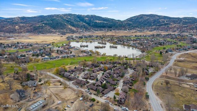 2 Village Lane, Tehachapi, CA 93561