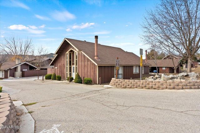 2 Village Lane, Tehachapi, CA 93561