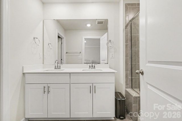 2207 Belterra Drive, Charlotte, NC 28216