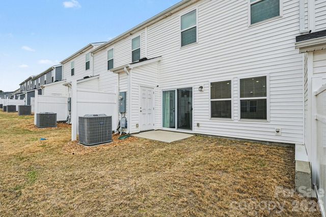 2207 Belterra Drive, Charlotte, NC 28216