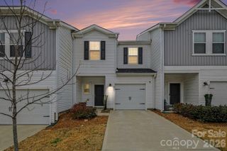 2207 Belterra Drive, Charlotte, NC 28216