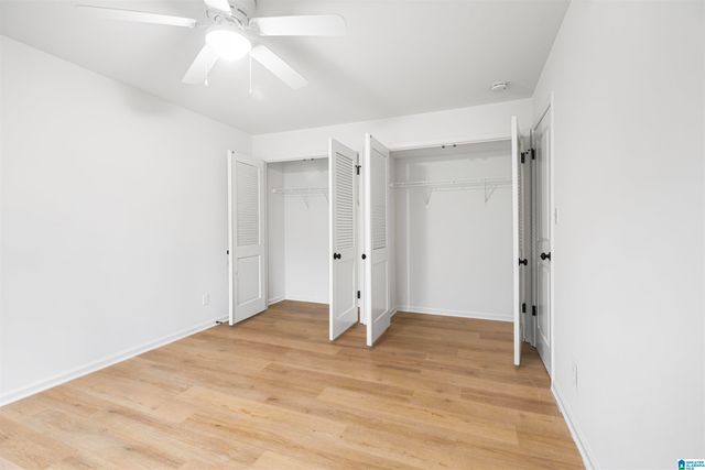 2061 Montreat Cir Apt B, Vestavia Hills, AL 35216