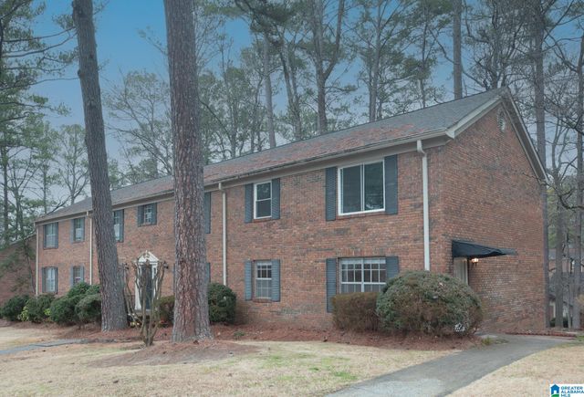 2061 Montreat Cir Apt B, Vestavia Hills, AL 35216
