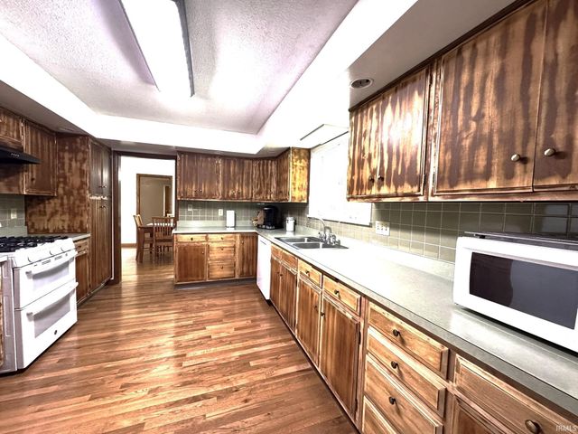 963 Eva Lane, Upland, IN 46989