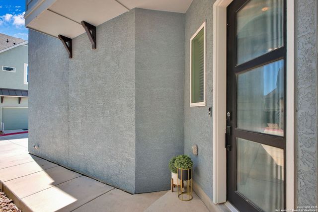 5843 Whitby Rd Unit 17, San Antonio, TX 78240