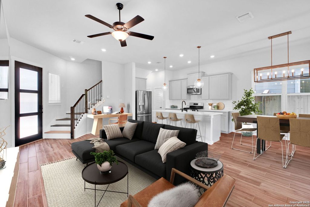 5843 Whitby Rd Unit 17, San Antonio, TX 78240